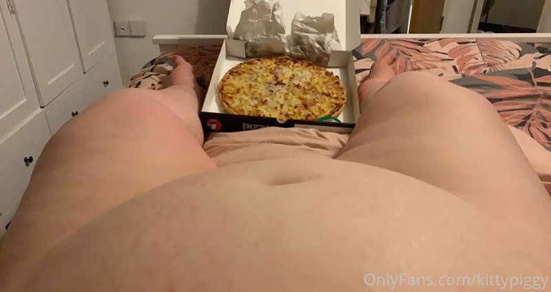 This is my view most days 😅 I'd like to note I ordered a piz..