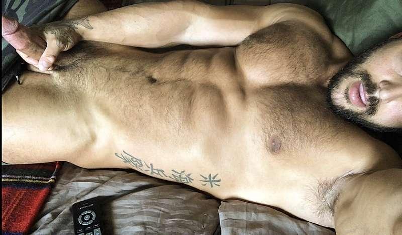 Hit like if you like thick meat😛