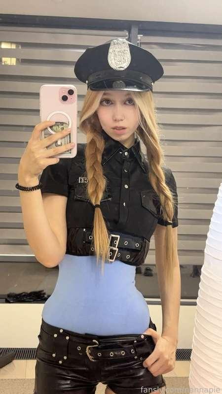 .˳·˖✶𓆩𓁺𓆪✶˖·˳



#fyp #cosplay #cute #skinny #anime #pee #teen