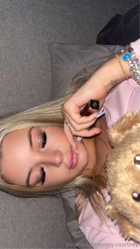 come and keep me company :) 