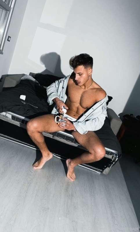 Do I need someone to eat cream?💦🔥  Are you coming?😜🔞 don’t f..