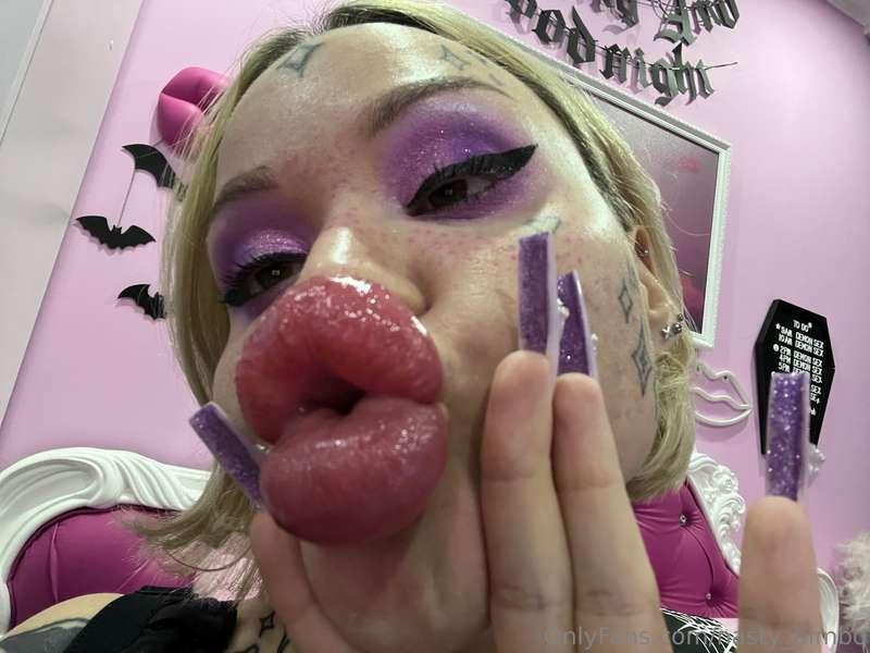 nasty_bimbo image #0