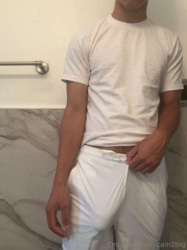 my shorts kept falling off 😅
