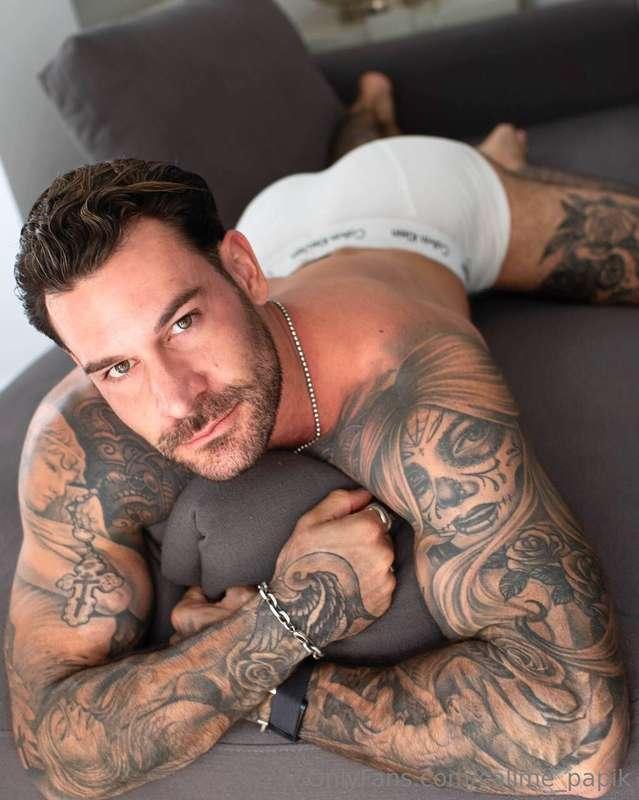 Welcome to my free page baby .. If you want 1 on 1 attention..
