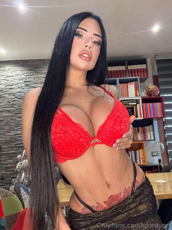 How's your day so far? tell me all about it 😉💋 even your dir..