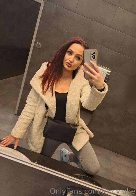 𝕀 𝕙𝕒𝕧𝕖 𝕒 𝕤𝕦𝕣𝕡𝕣𝕚𝕤𝕖 𝕨𝕒𝕚𝕥𝕚𝕟𝕘 𝕗𝕠𝕣 𝕪𝕠𝕦 🍌🍆🥕