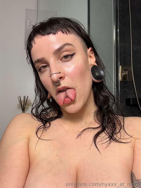 lick lick lick 😛😛😛