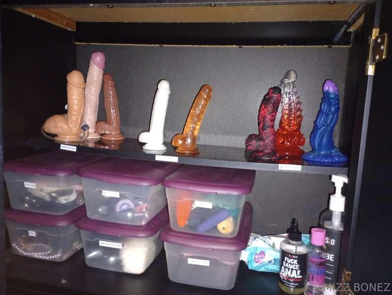 I did a thing with my toy cabinet! Swipe to see! It changes ..