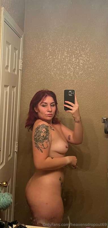 Ignore my love handles 🫣 might use this to practice flexing ..