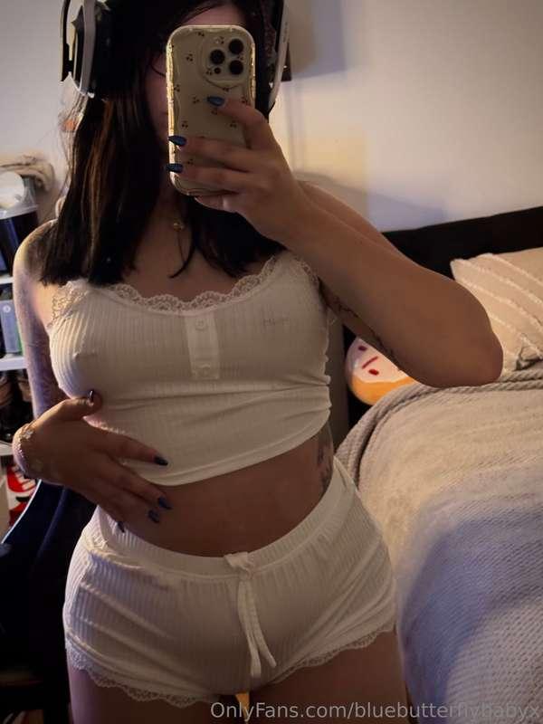 just wanna be licked all over 💦