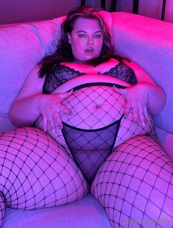 I’m in your DMs humiliating you 😋 time to be a good bitch bo..