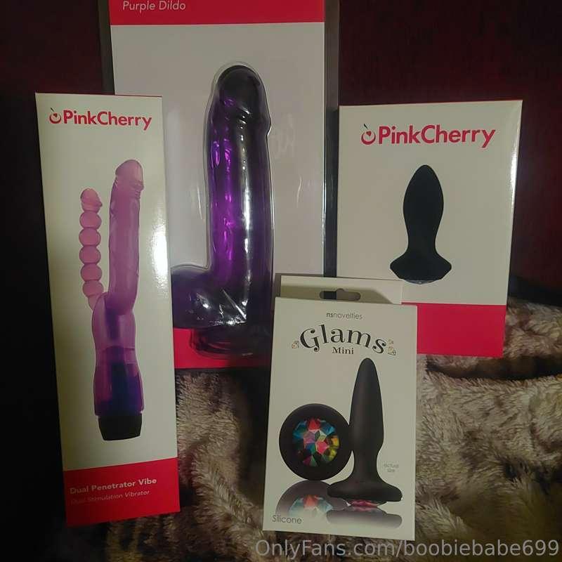 New toys💜💜💜🥵