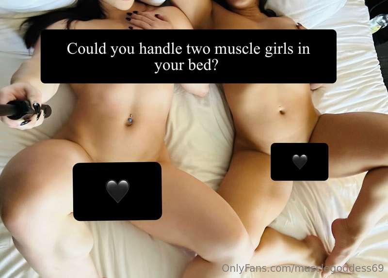 Two muscle goddesses in your bed 😈  TIP $18 for the full pho..