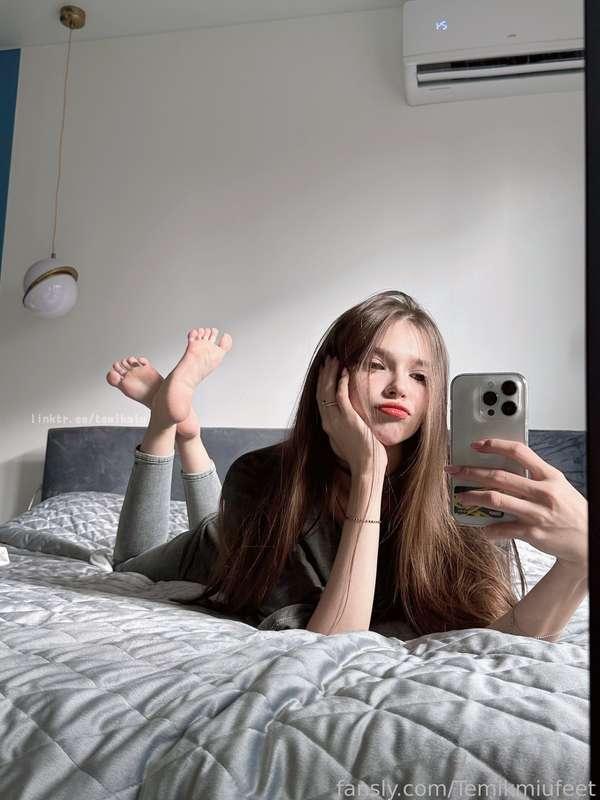 temikmiufeet image #3