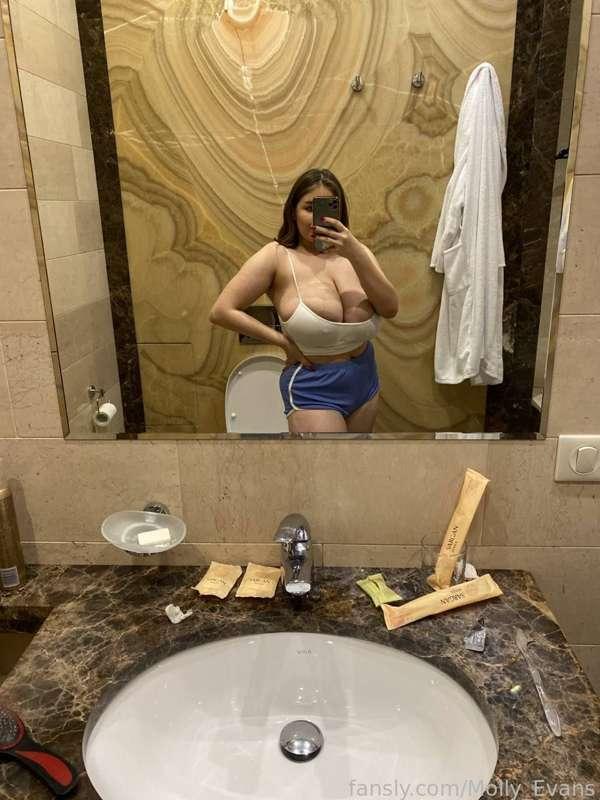 molly_evans image #2