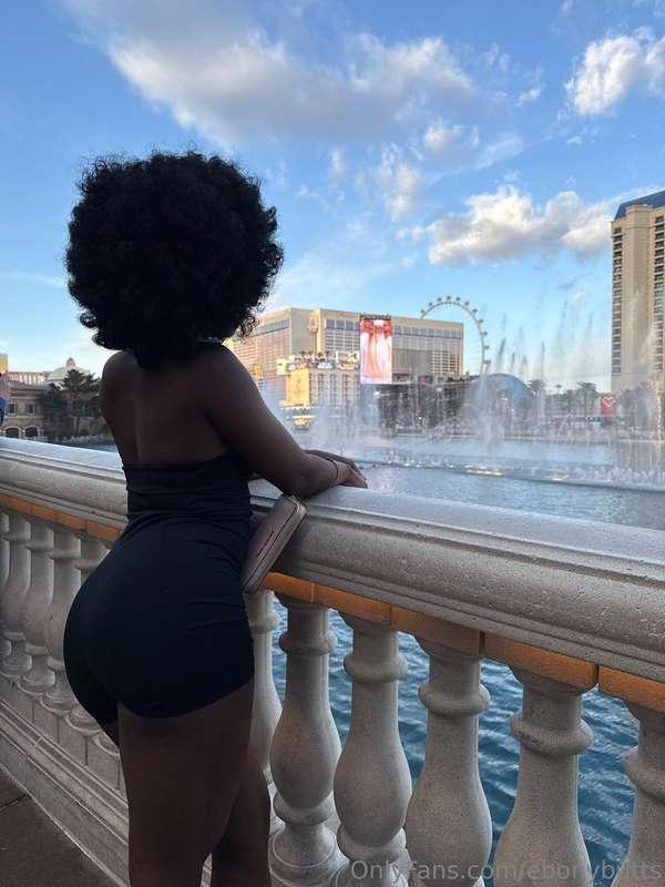 My thick ebony ass looks great in this 😉😈