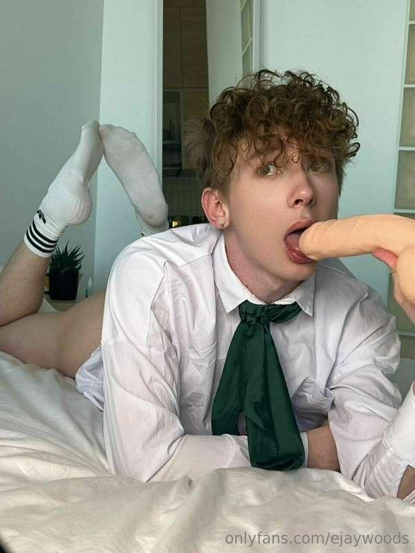 little Mickey is here @mickeyjr 👼💗 

a twink, who’s actually..