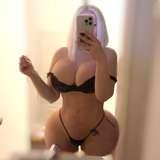 xxxtrophywife