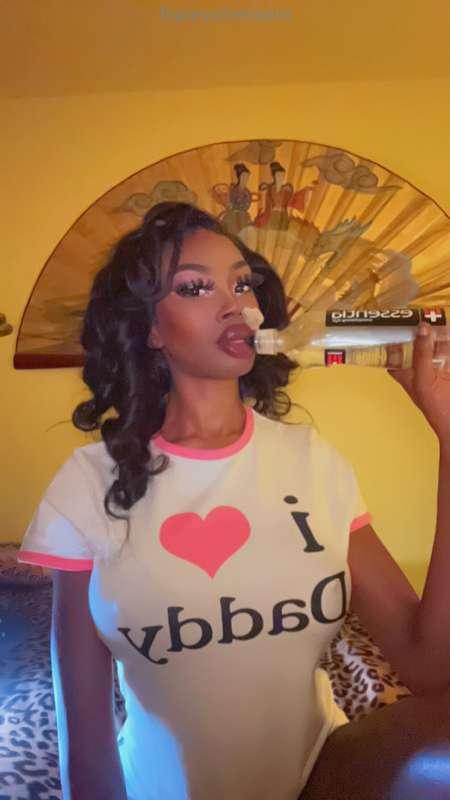 toplesstherapist image #2