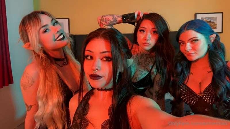 We took photos together 🤭