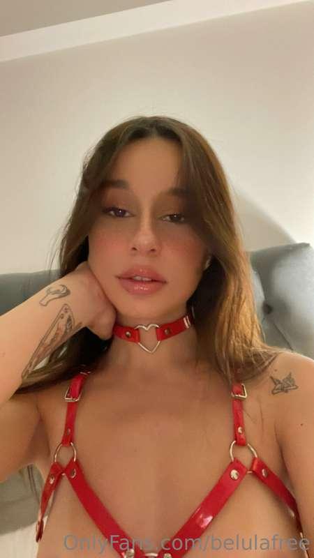 hay fotos a la venta de arnes rojo en el otro only ❤️‍🔥