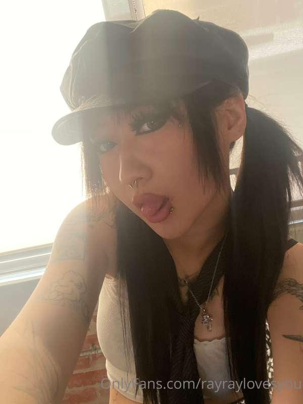 going live on @rayray0030 in a few min!