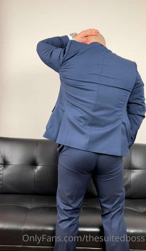 thesuitedboss image #6