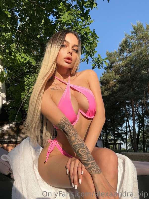 I'm here to fulfill your desires and dreams 😍
Waiting for yo..