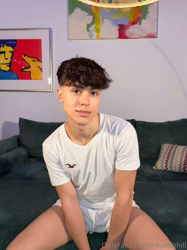 Think you can handle seeing these abs up close?😏