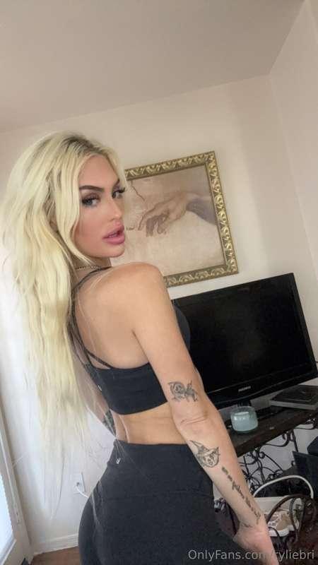 Are you staring at me? 😏