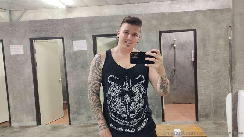 So what's your best pickup line? Tell me here https://onlyfa..