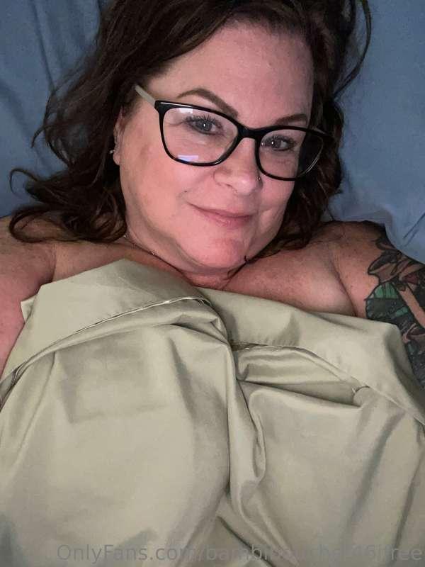 Hello everybody!!!! I've missed you all!! I'm back and bette..