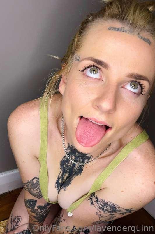 A reminder that I do custom videos and you can dm your reque..