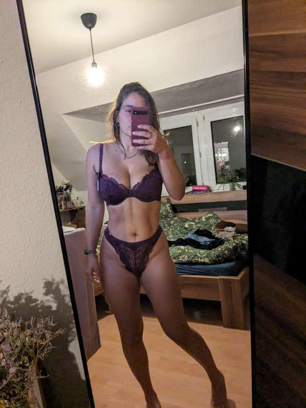 Intanto vi chiedo se vi piace questo completo intimo 
