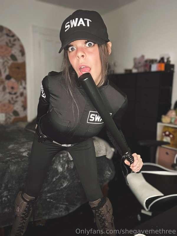 👮🏻‍♀️ **I know what you’ve been doing!!** 🚨  I caught you re..