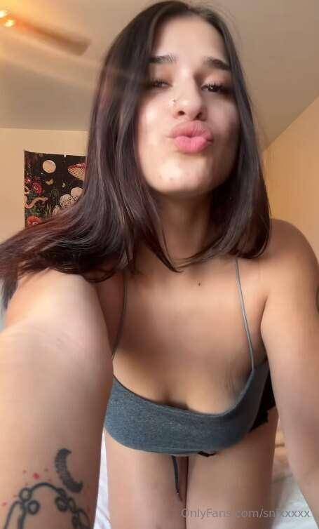A morning smooch to start your day 😘💋