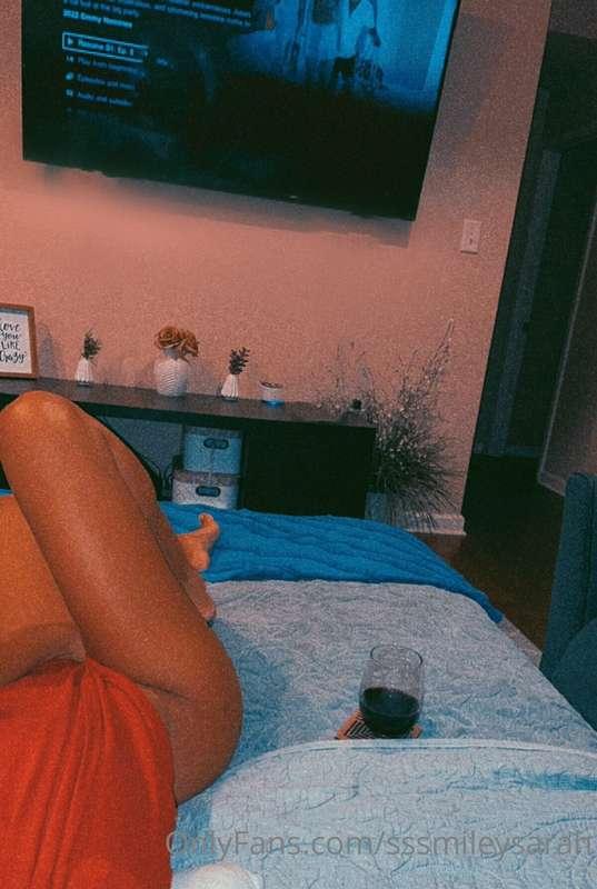 Could you Netflix&Chill with me baby?? 🍷🖤