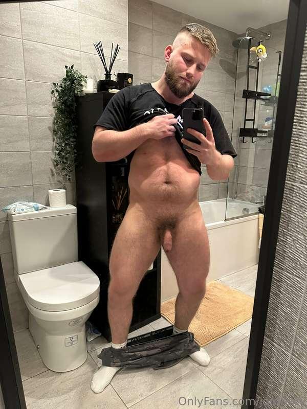 @harveybridgestone is having a 50% off sale on his OF! Acces..