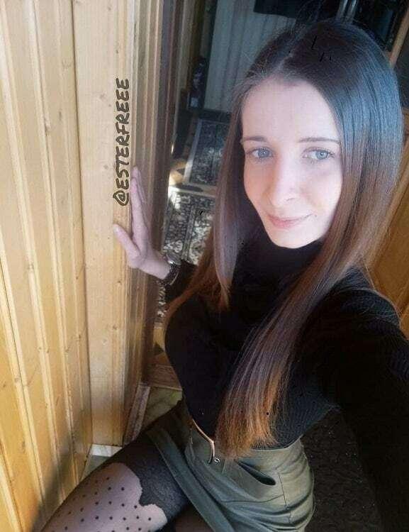 @esterfreee @esterfreee
🌸 SUBSCRIBE FOR FREE NOW 🌸

Hi, I'm ..