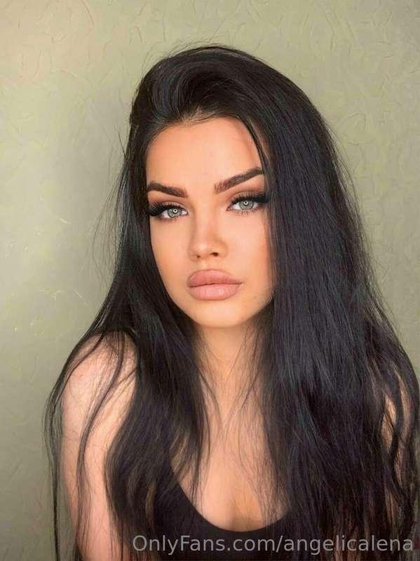 Serving you fresh looks 🥰 hmm will you kiss me?