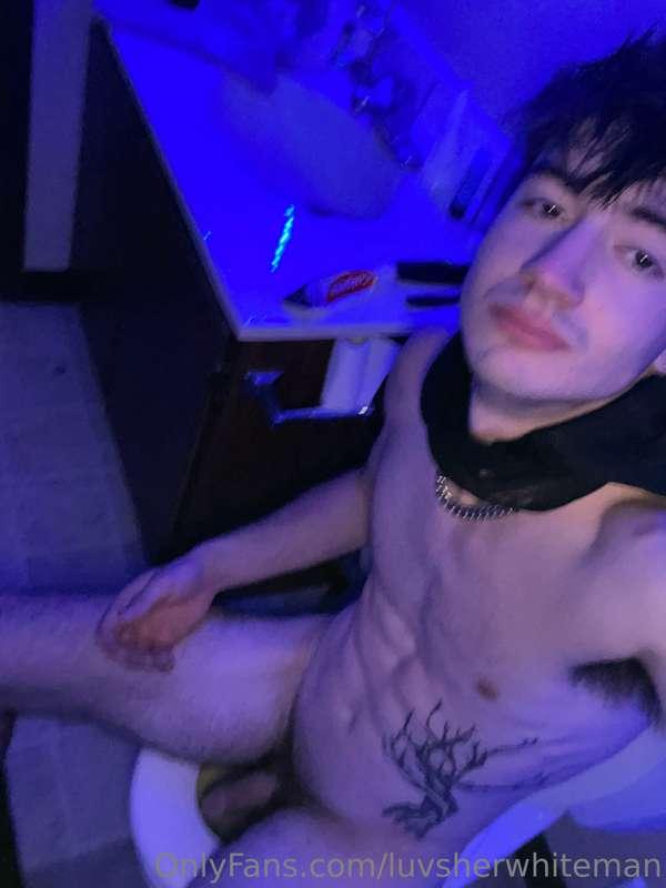 alphadarrian image #0