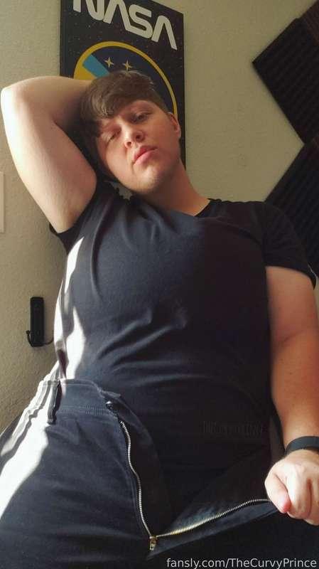 thecurvyprince image #7