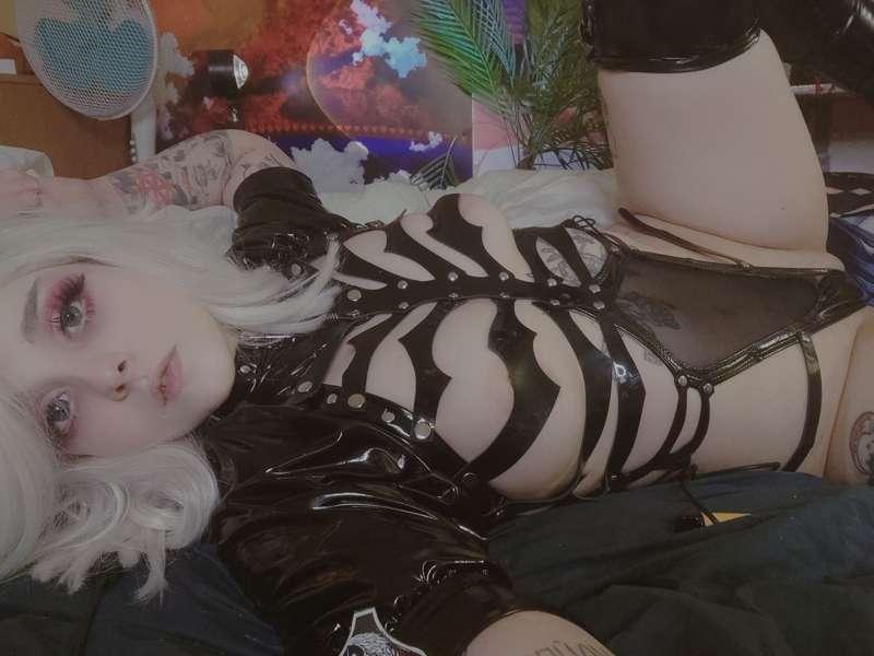 faith_chan image #2