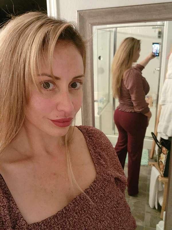 May this beauty make the start of your week great babe.😉

Ha..
