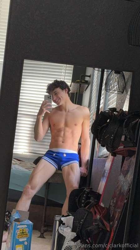Full sexy sailer videos will be out later today:) make sure ..