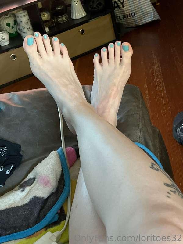 I know ya’ll wanted black, but I had my eye on blue. 
Black ..