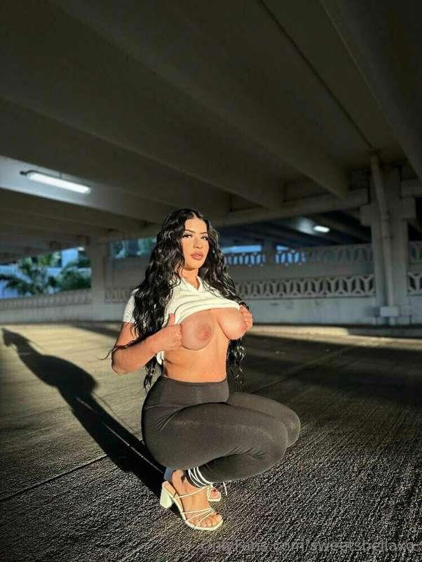 @latinabratt69 is going viral for takings cocks on live and ..