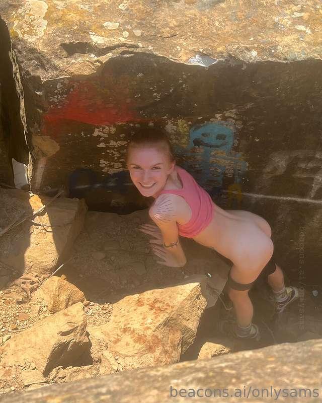 Wanna climb down here and fuck meee? 🪨
