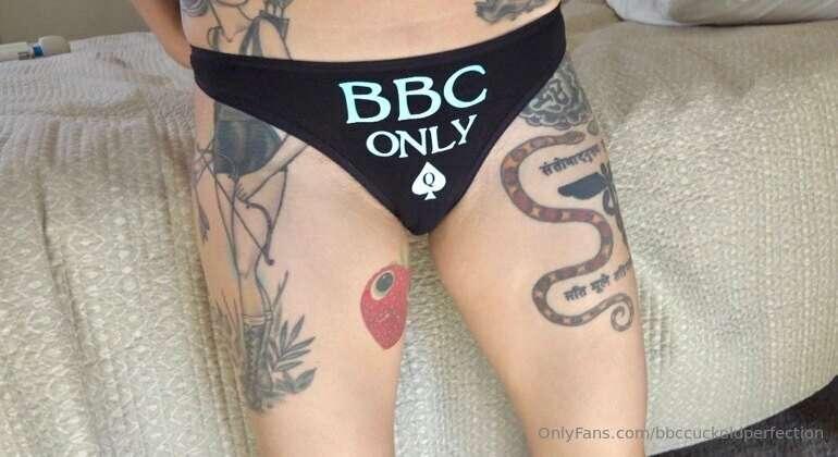 ➡️$5.00 Special⬅️ 

@CirenV is such a Slut Hot Wife! 

♠️BBC..