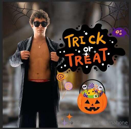 are you ready? 🎃 halloween slide into my dms!